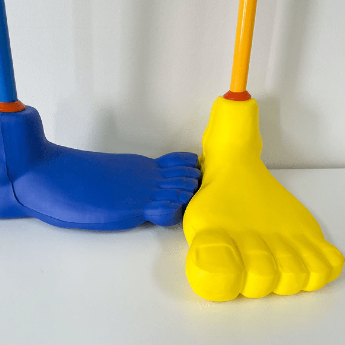 Pieds géants en mousse (2), vue 5