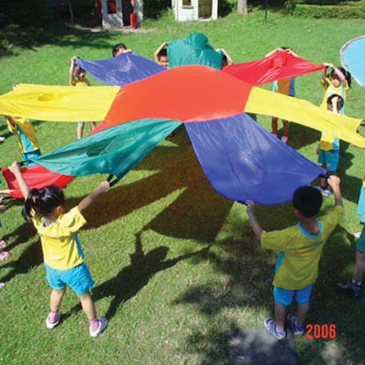 Parachute Tournesol 10 pieds pour 8 personnes, vue 2