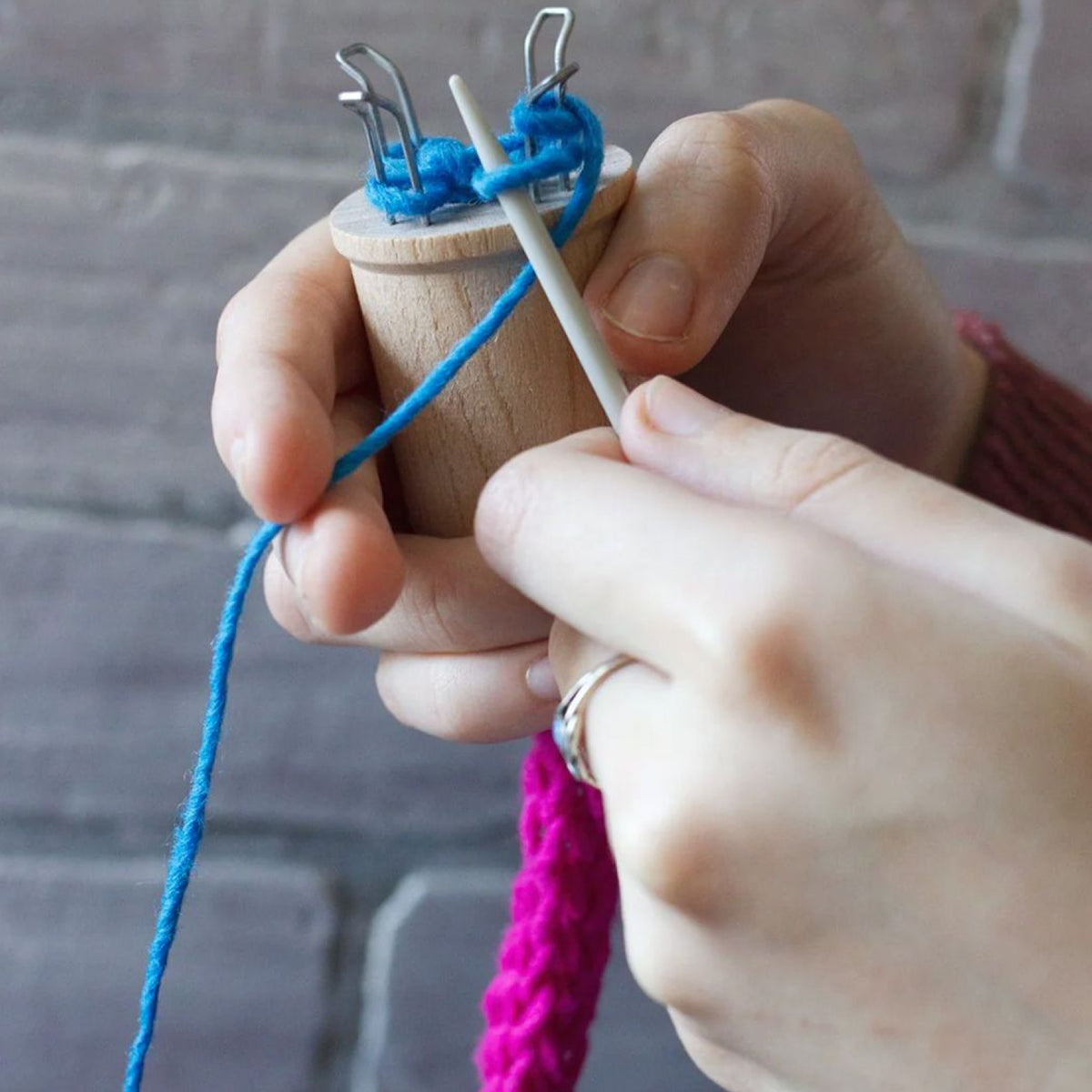 Tricot à bobine, vue 2