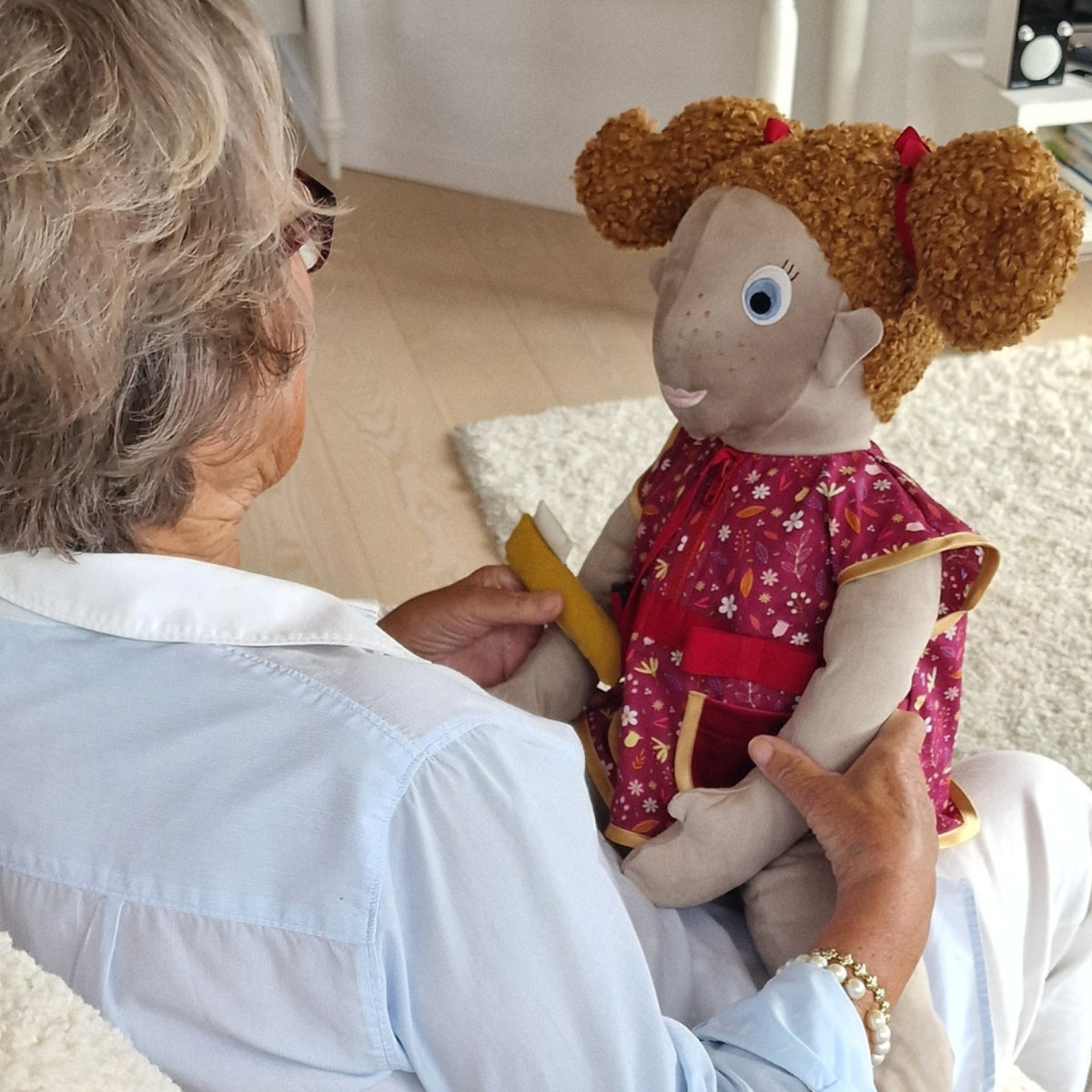Poupée lestée Lise, vue 3