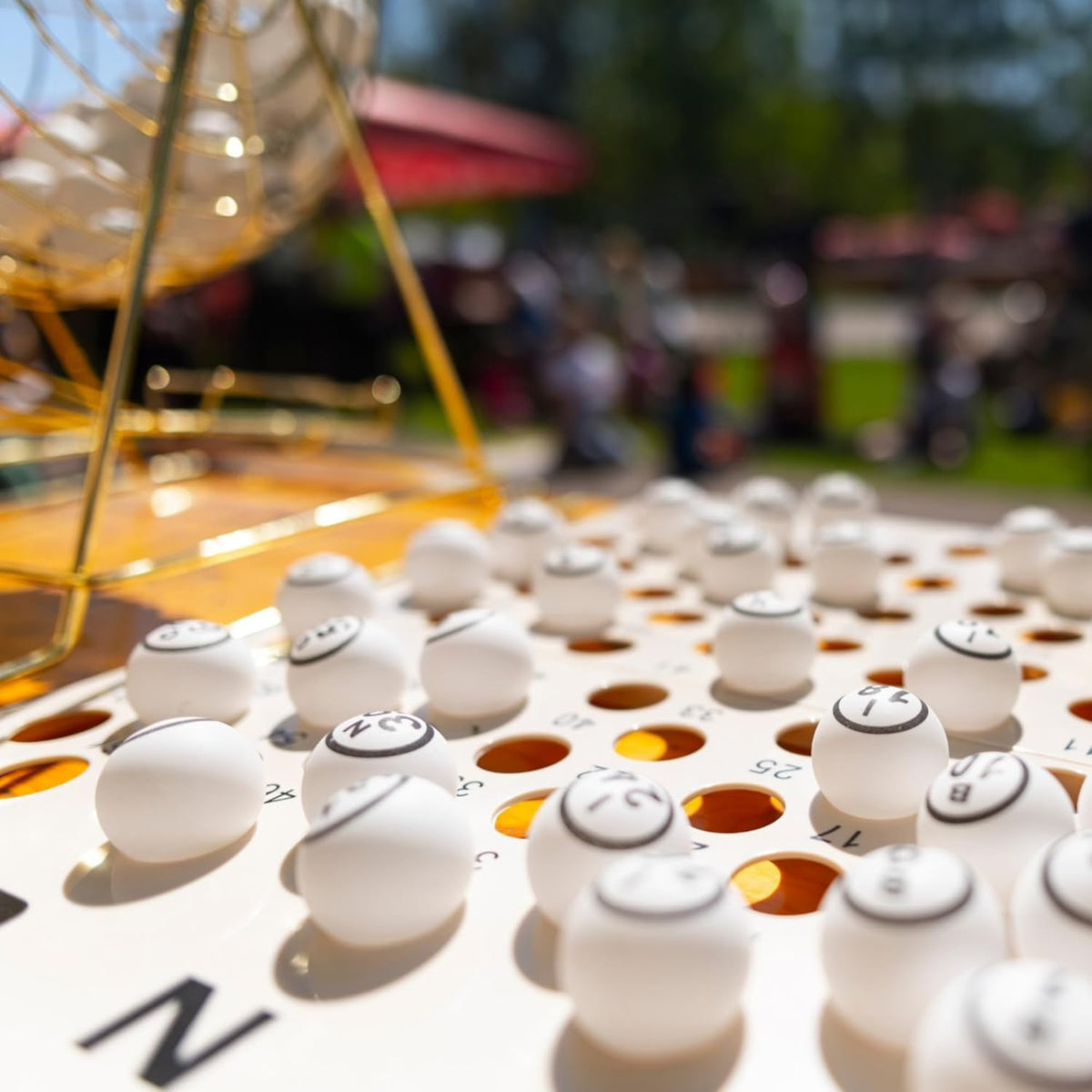 Boules de bingo blanches, vue 2