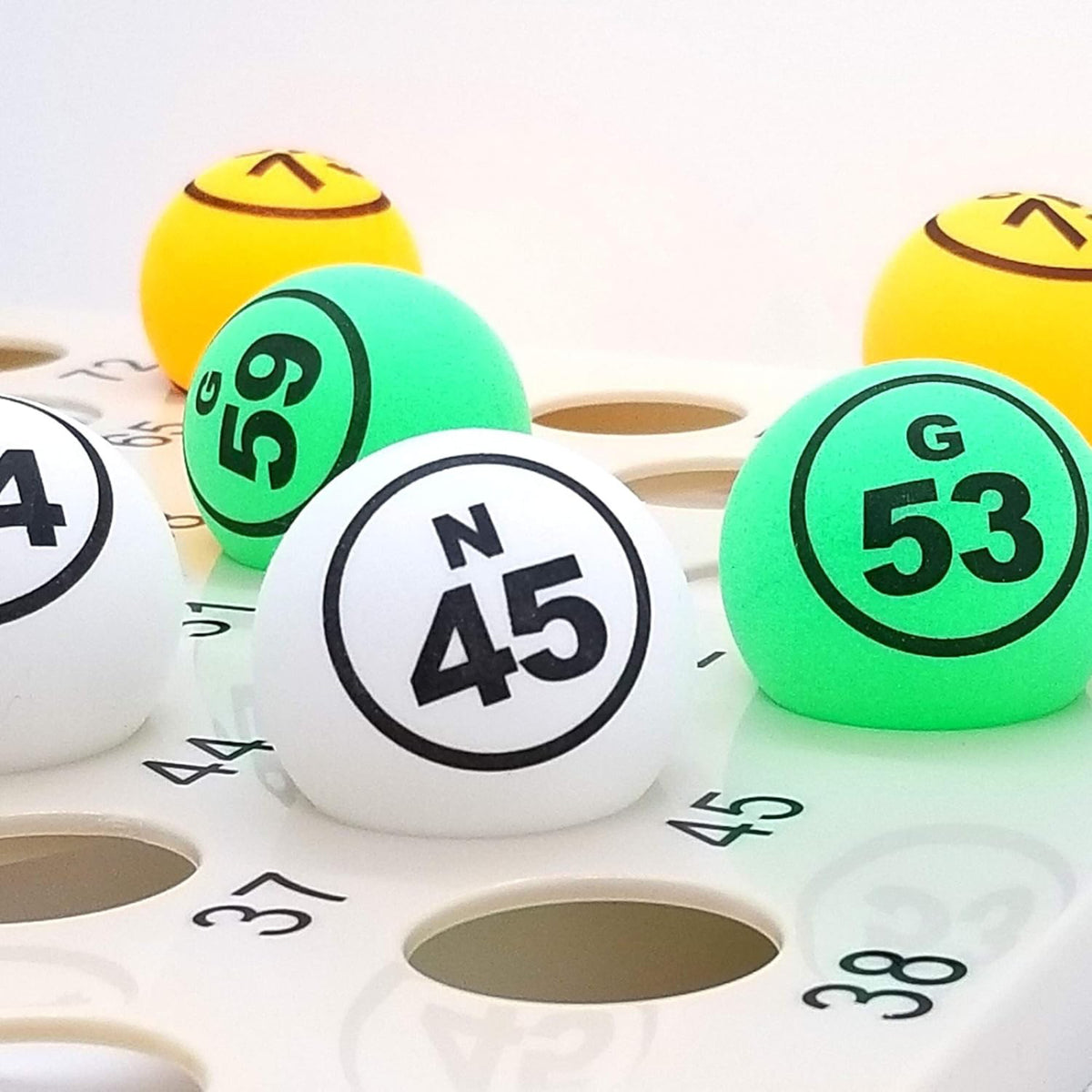 Boules de bingo de couleurs numérotées